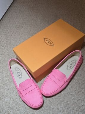 TOD'S Pink Leather Penny Loafers Women’s Slip-On
